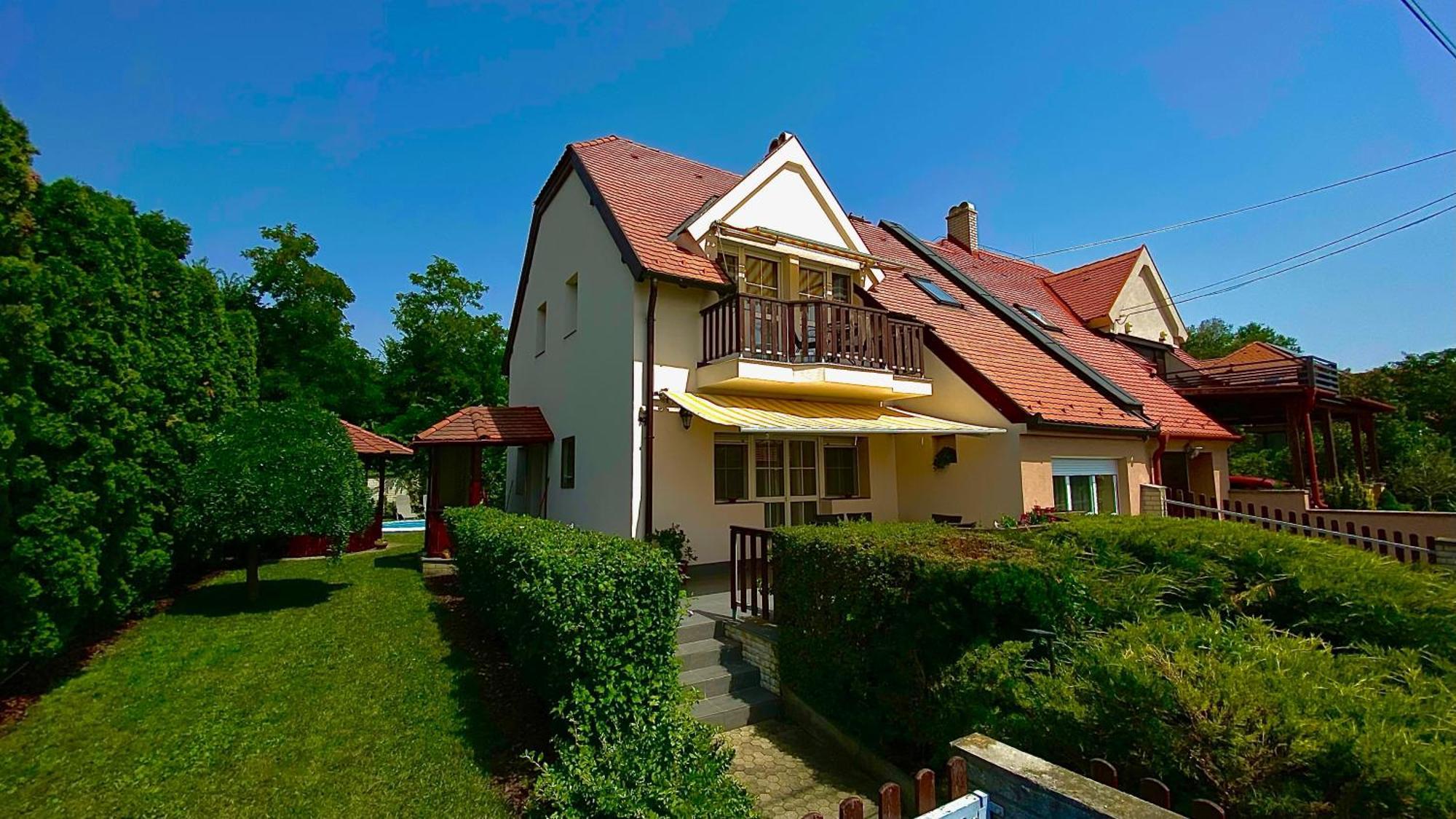 Szépkilátás Vendégház Balatonfůzfő Esterno foto